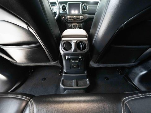 Used 2023 Jeep Wrangler Unlimited Sahara w/ Cold Weather Group AWD/4WD image 22