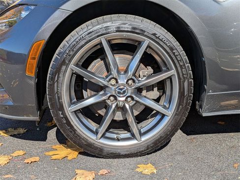 Used 2017 MAZDA MX-5 Miata RF Grand Touring image 27