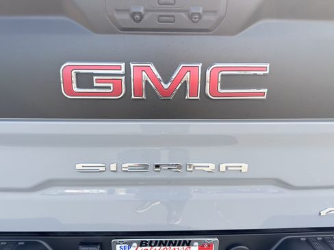 Used 2024 GMC Sierra 1500 AT4X w/ AT4X AEV Edition AWD/4WD image 55