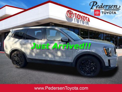 Used 2021 Kia Telluride EX w/ EX Premium Package AWD/4WD image 1