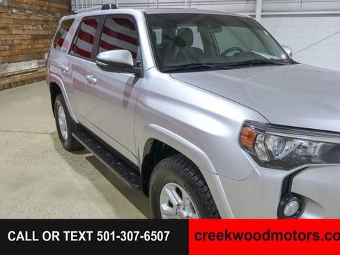 Used 2020 Toyota 4Runner SR5 Premium AWD/4WD image 30