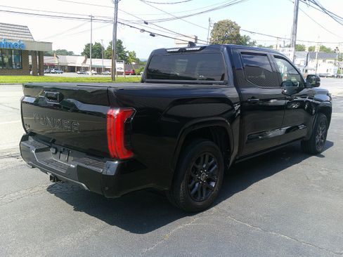 Used 2022 Toyota Tundra Platinum w/ Advanced Package AWD/4WD image 5
