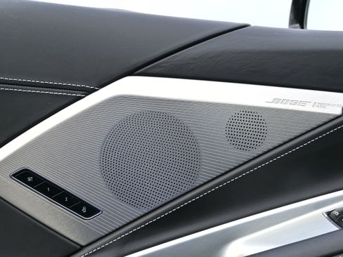 Used 2023 Chevrolet Corvette Stingray Premium Cpe w/ Z51 Performance Package image 24