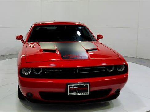 Used 2015 Dodge Challenger R/T Plus RWD image 2