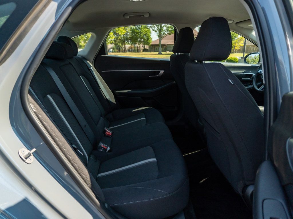 Used 2025 Hyundai Sonata SEL FWD image 17