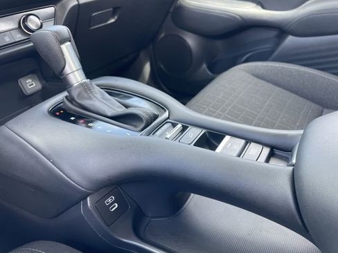 Used 2025 Honda HR-V LX image 20