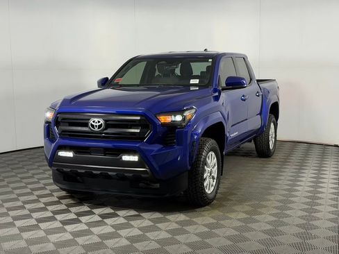 Used 2024 Toyota Tacoma SR5 image 4