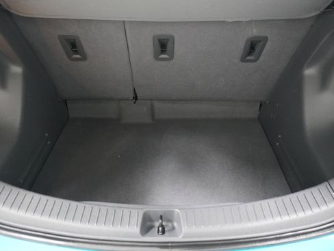 Used 2020 Chevrolet Bolt LT image 21