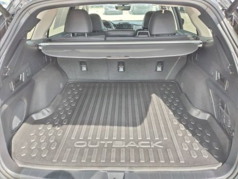 Used 2023 Subaru Outback Limited image 15
