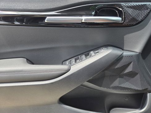 New 2026 Kia Seltos S FWD image 18