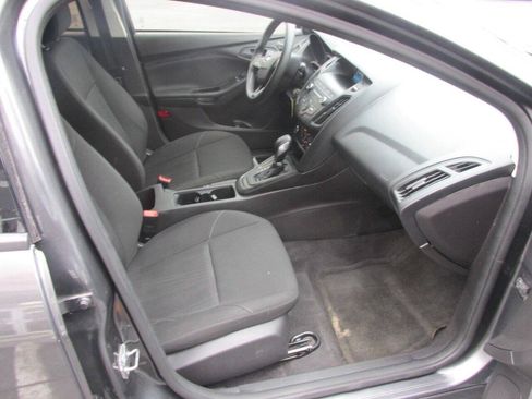 Used 2018 Ford Focus S FWD image 25
