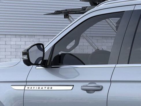 New 2026 Lincoln Navigator Reserve AWD/4WD image 50