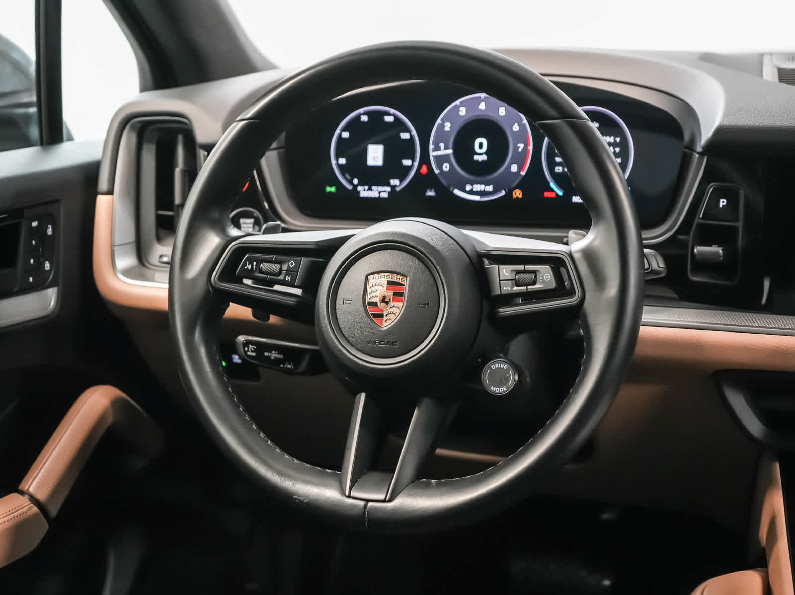 Certified 2024 Porsche Cayenne AWD/4WD image 17
