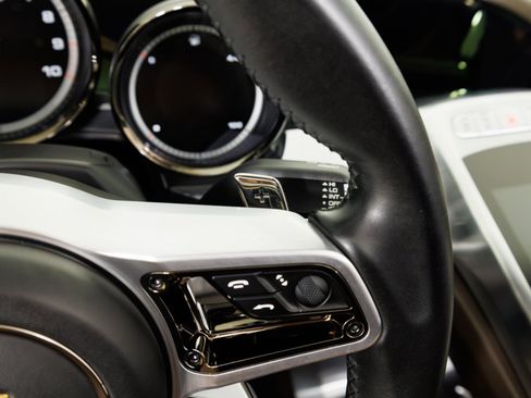 Used 2015 Porsche 918 Spyder AWD/4WD image 23