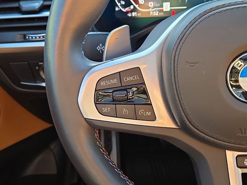 Certified 2025 BMW X4 M40i w/ Premium Package image 21