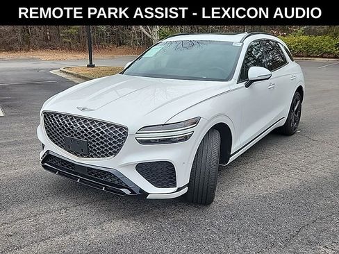 Used 2025 Genesis GV70 3.5T Sport w/ Sport Prestige Package image 4