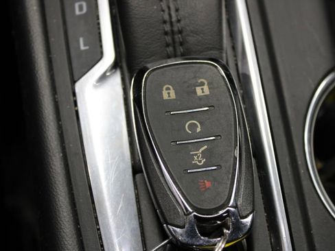 Used 2018 Chevrolet Equinox LT AWD/4WD image 32
