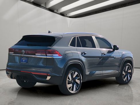 New 2026 Volkswagen Atlas Cross Sport SE AWD/4WD image 4