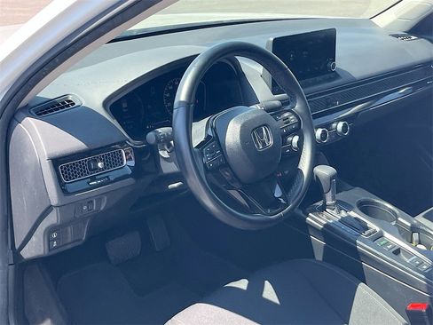 Used 2024 Honda Civic EX image 9