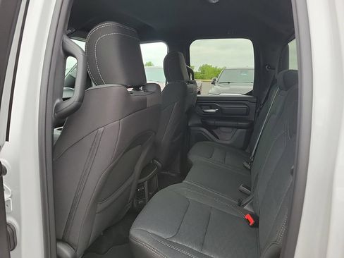 New 2026 RAM 1500 Express AWD/4WD image 9