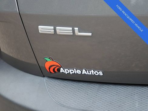 Used 2022 Ford Escape SEL w/ Technology Package FWD image 9