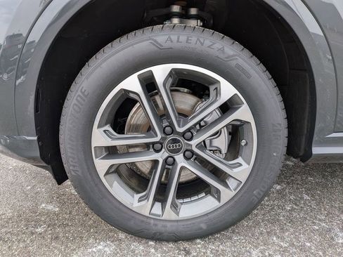 New 2025 Audi Q5 Premium image 16