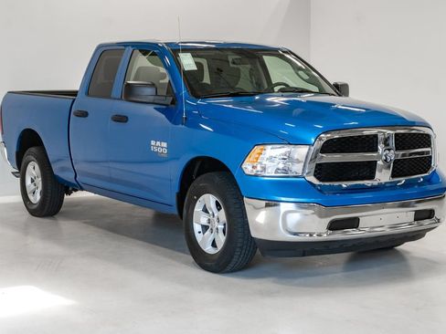 Used 2024 RAM 1500 Classic SLT AWD/4WD image 6