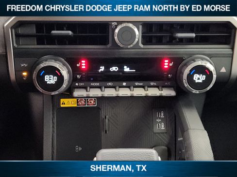 Used 2025 Toyota 4Runner Trailhunter image 16