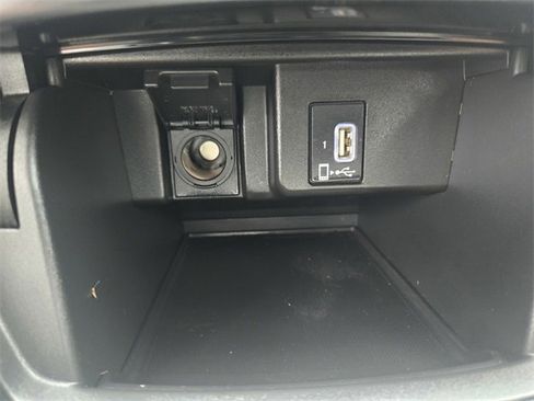 Used 2018 Honda Accord EX image 16