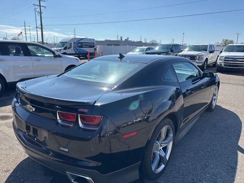 Used 2010 Chevrolet Camaro SS w/ LPO, Ground Effects Package image 10