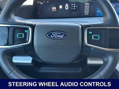 Used 2025 Ford Expedition Max Active AWD/4WD image 32