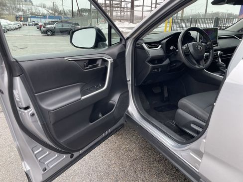 Used 2024 Toyota RAV4 LE image 14