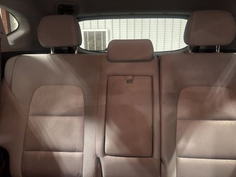 Used 2018 Hyundai Tucson SE image 24