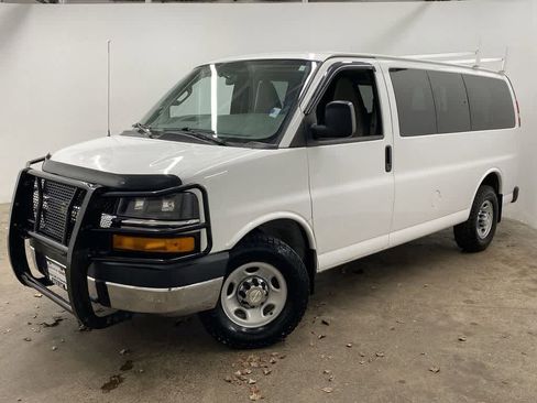 Used 2017 Chevrolet Express 2500 LT w/ LT Preferred Equipment Group image 1