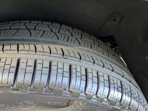 New 2024 Jeep Wagoneer L Series II w/ Convenience Group I image 17