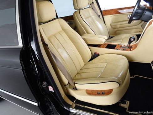 Used 2005 Bentley Arnage RL image 28