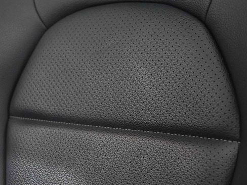 Used 2018 Mercedes-Benz GLC 300 image 26