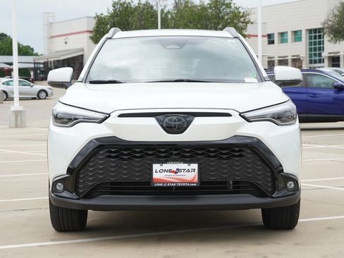 Used 2024 Toyota Corolla Cross AWD Hybrid w/ Convenience Package image 3