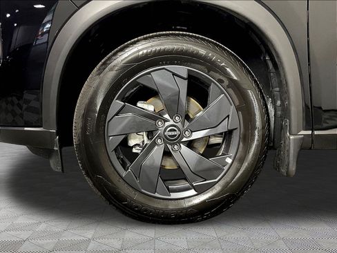 Certified 2026 Nissan Rogue SV AWD/4WD image 33