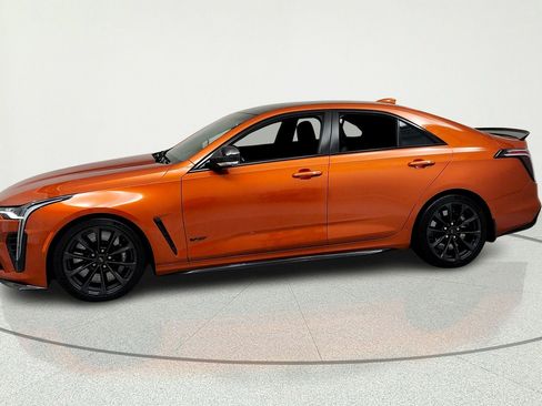 Certified 2022 Cadillac CT4 V Blackwing RWD image 2