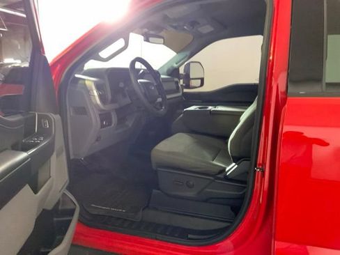 Used 2023 Ford F350 XLT w/ XLT Premium Package AWD/4WD image 16