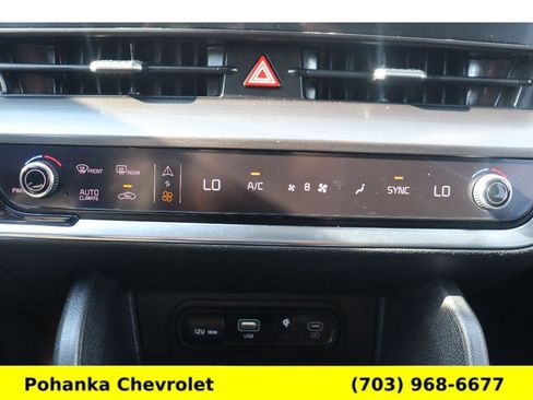 Used 2024 Kia Sportage EX FWD image 17