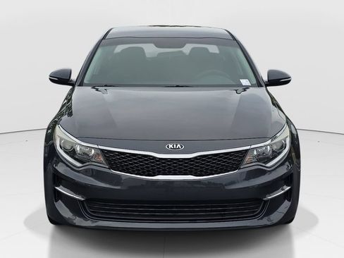 Used 2017 Kia Optima LX FWD image 2