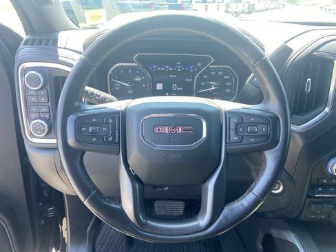 Certified 2019 GMC Sierra 1500 AT4 w/ Off Road Performance Package AWD/4WD image 11