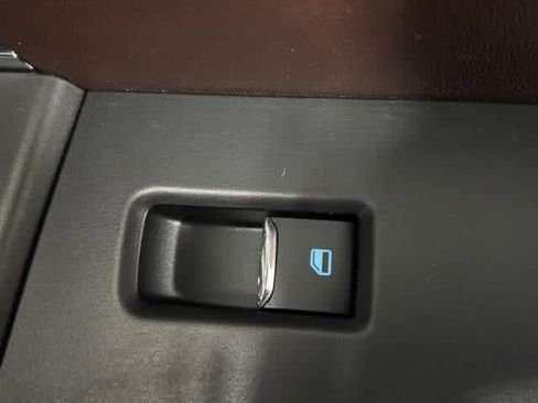 Used 2023 Ford F150 Lariat w/ Equipment Group 502A High image 28