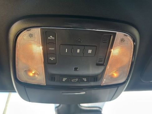 Used 2024 Dodge Durango R/T w/ Tow 'N Go Package AWD/4WD image 24
