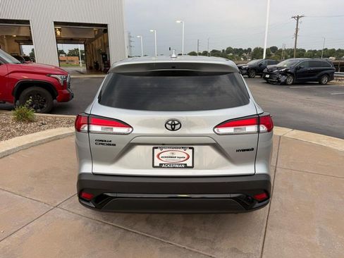 Certified 2024 Toyota Corolla Cross AWD Hybrid image 9