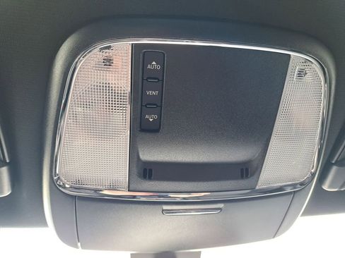 Used 2023 Dodge Charger SXT w/ Blacktop Package image 26