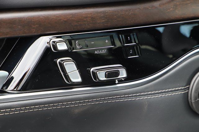 Used 2024 Jeep Grand Wagoneer L 4WD w/ Convenience Group III image 19