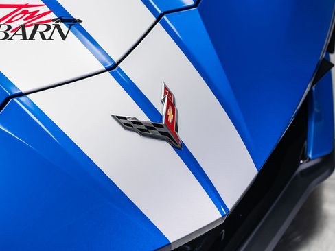 Used 2021 Chevrolet Corvette Stingray Preferred Cpe w/ Z51 Performance Package RWD image 16